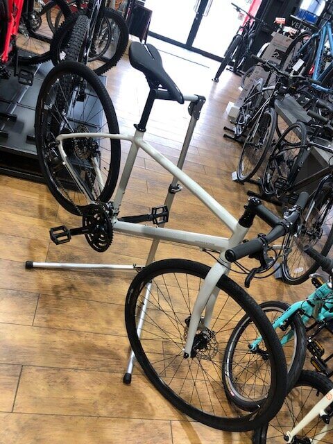 新入荷】自転車用簡易メンテナンススタンドが超便利！ | KAMIHAGI cycle