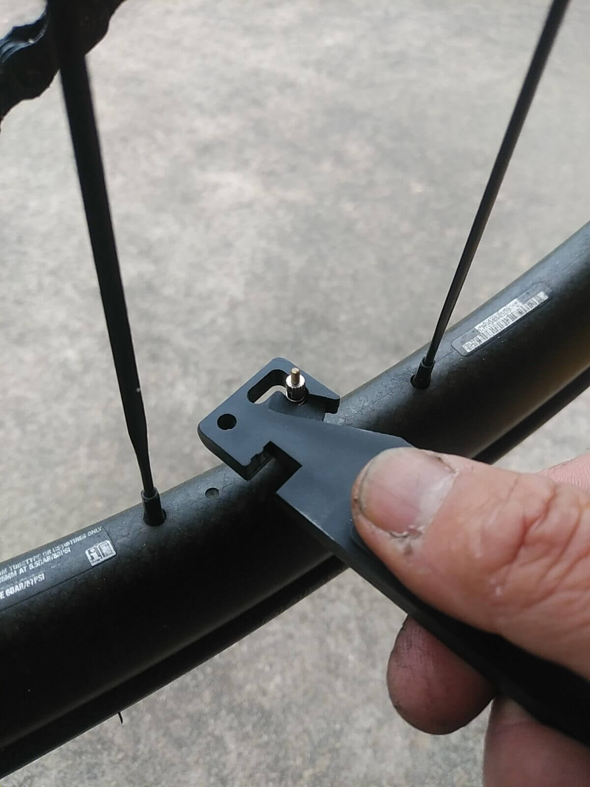 1つで4役 便利なタイヤレバーkmc チェーンエイド Kamihagi Cycle